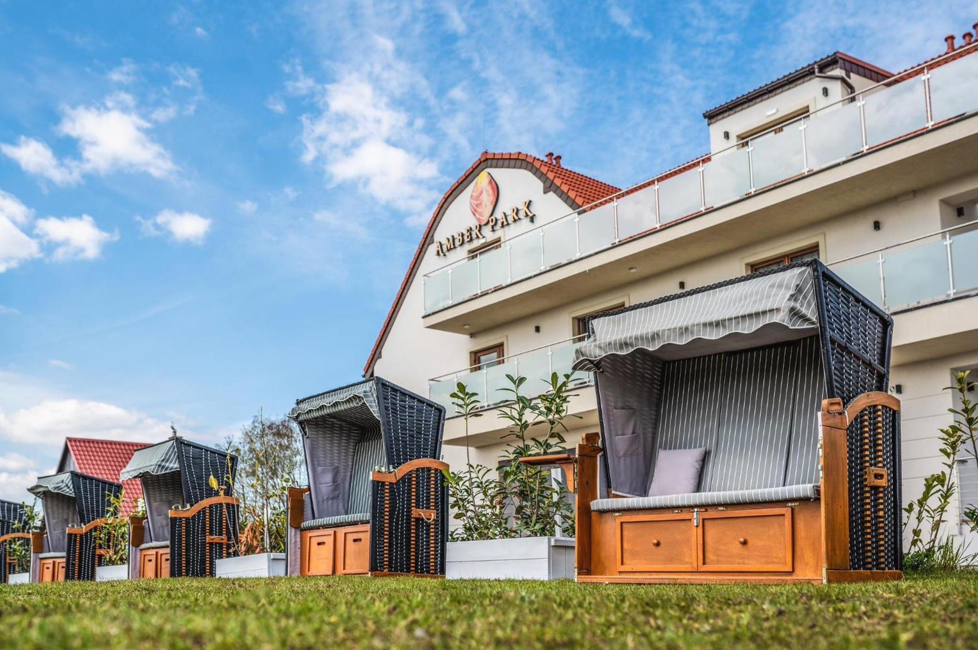 Olivina Park Spa - Domki Z Dostepem Do Krytego Basenu, Saun, Wyzywienia I Atrakcji Dla Dzieci Niechorze Eksteriør bilde